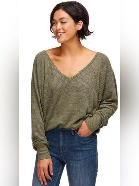 Free People We the Free Santa Clara Thermal Top,Sz-XS(Very Oversized)P2P 24”-27”